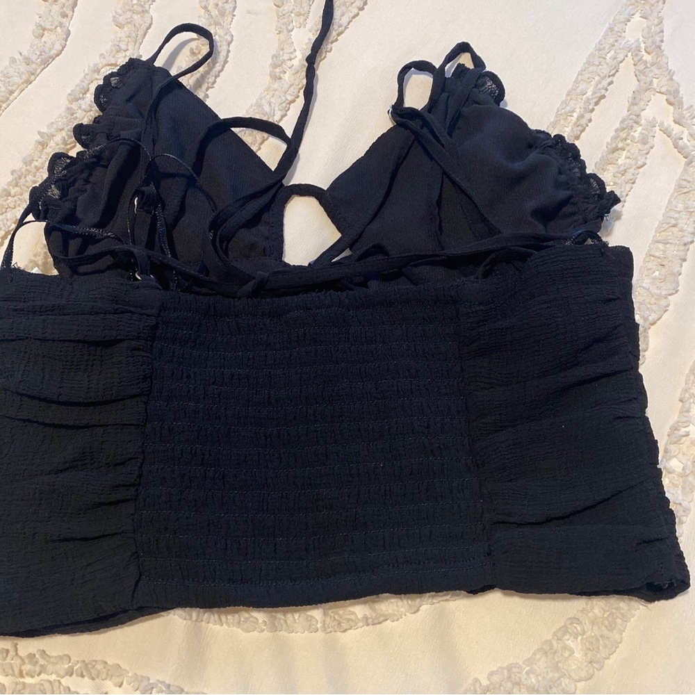 Black Textured Ruched Crop Top - Picture 4 of 5